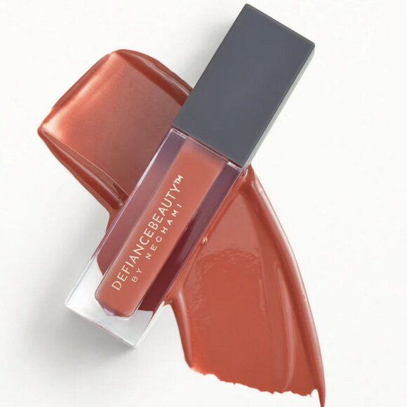 Iconic Luminous Liquid Lipstick Defiance Beauty - Picture 3 of 3